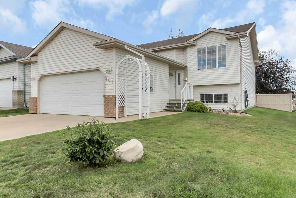 102 Drummond Avenue , A2338424, Alberta,