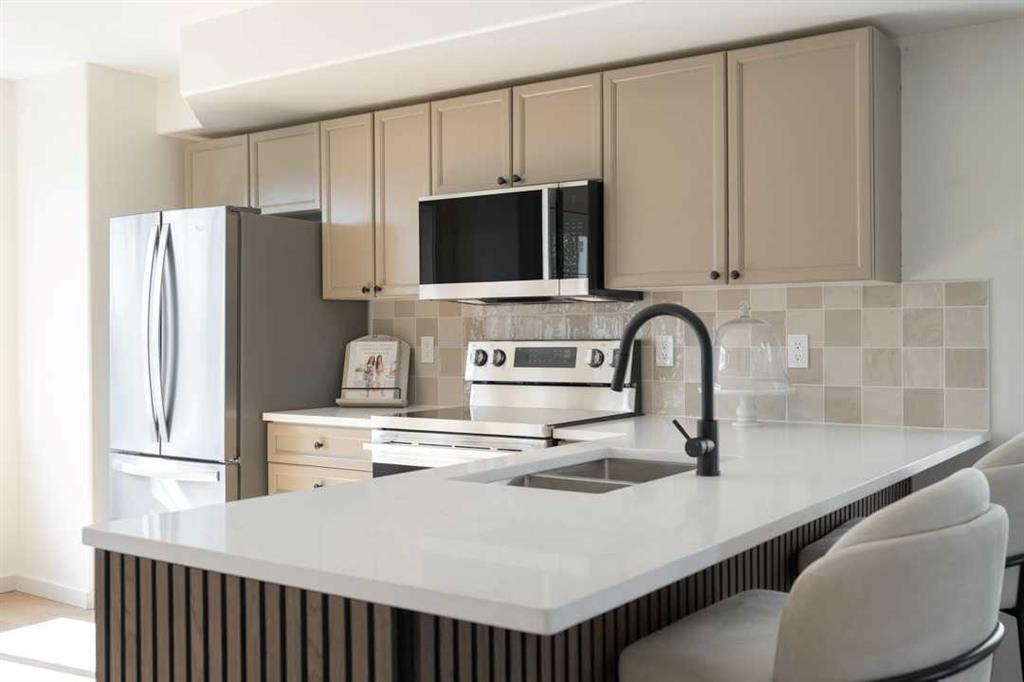 Fourth View of 53, 240 Laffont Way , Timberlea, Fort McMurray, Alberta, T9K 2W2