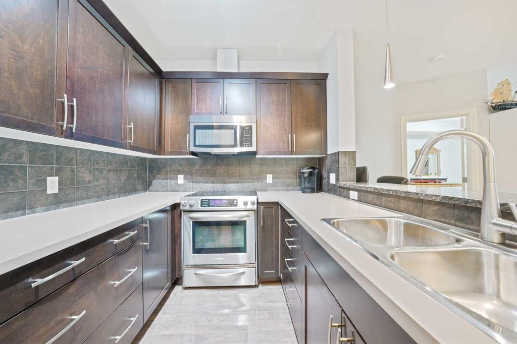 Fifth View of 3104, 15 Sunset Square , Sunset Ridge, Cochrane, Alberta, T4C 0E7