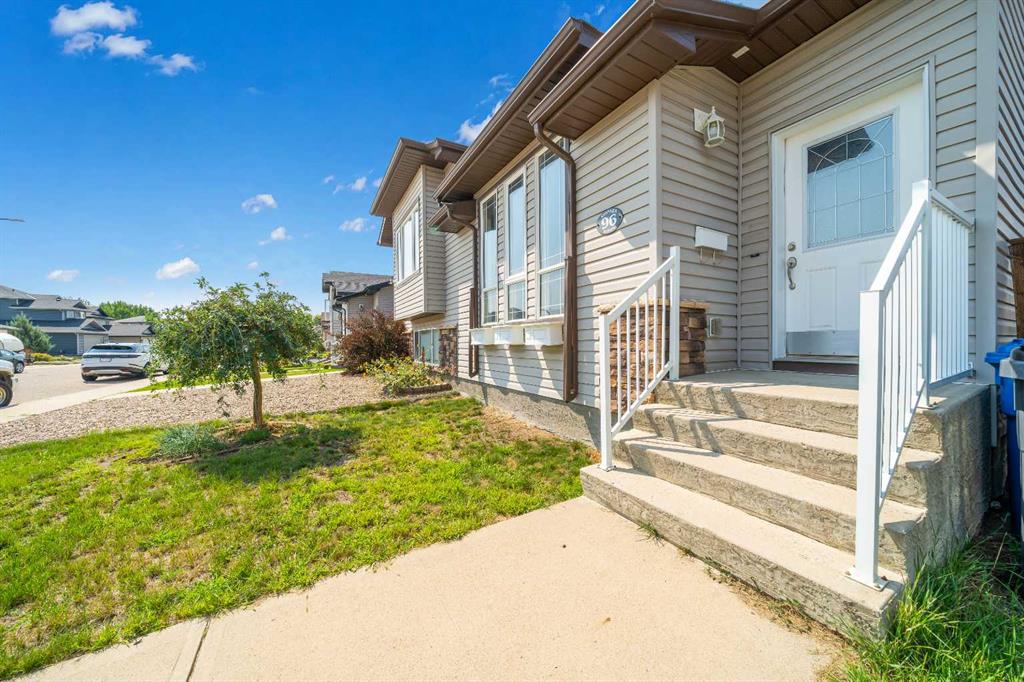Fifth View of 96 Northlands Crescent NE, Northeast Crescent Heights, Medicine Hat, Alberta, T1C 2A9