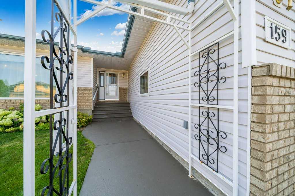 Fifth View of 159 Shannon Drive SE, SE Southridge, Medicine Hat, Alberta, T1B 4C2
