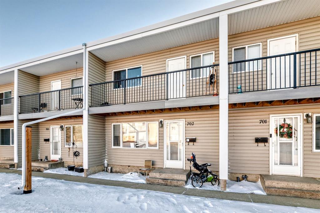 702, 4719 33 Street , A2338522, Alberta,
