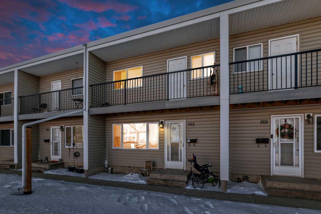Third View of 702, 4719 33 Street , South Hill, Red Deer, Alberta, T4N 0N7