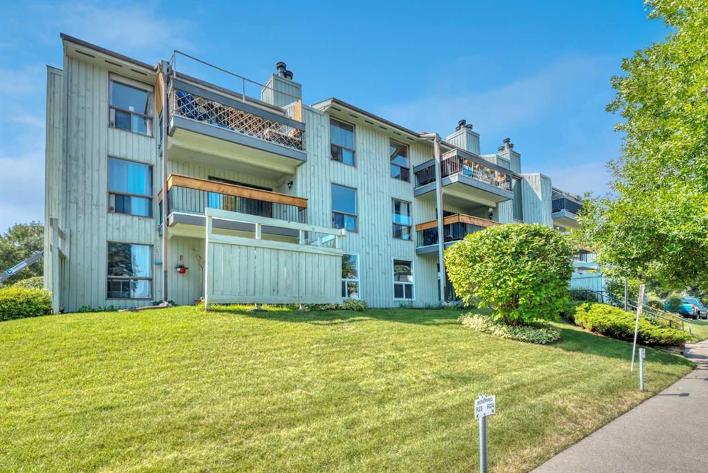 Second View of 111, 10120 Brookpark Boulevard SW, Braeside, Calgary, Alberta, T2W 3G3