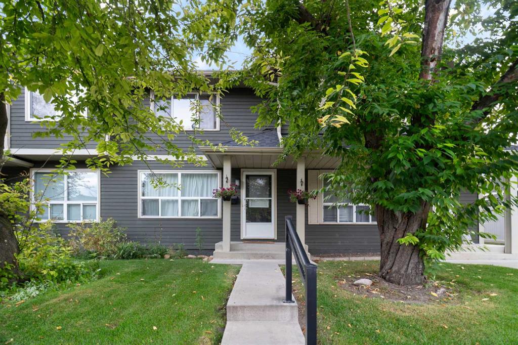 Third View of 321 Queenston Heights SE, Queensland, Calgary, Alberta, T2J6N8
