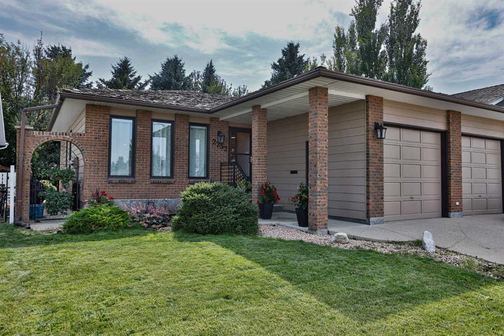 2252 26 Avenue S, A2338725, Alberta,