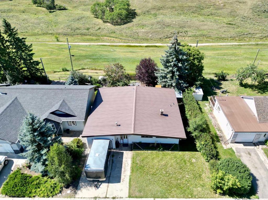 Third View of 234 Centre Street S, NONE, Linden, Alberta, T0M 1J0