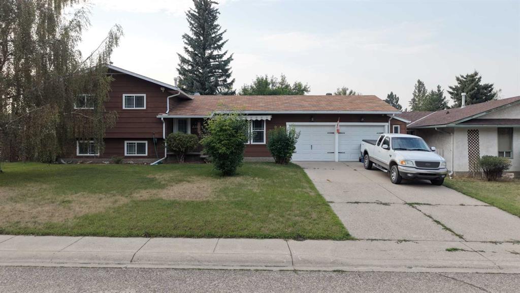 MLS® listing #115086885 for sale located at 2312 17 Street 