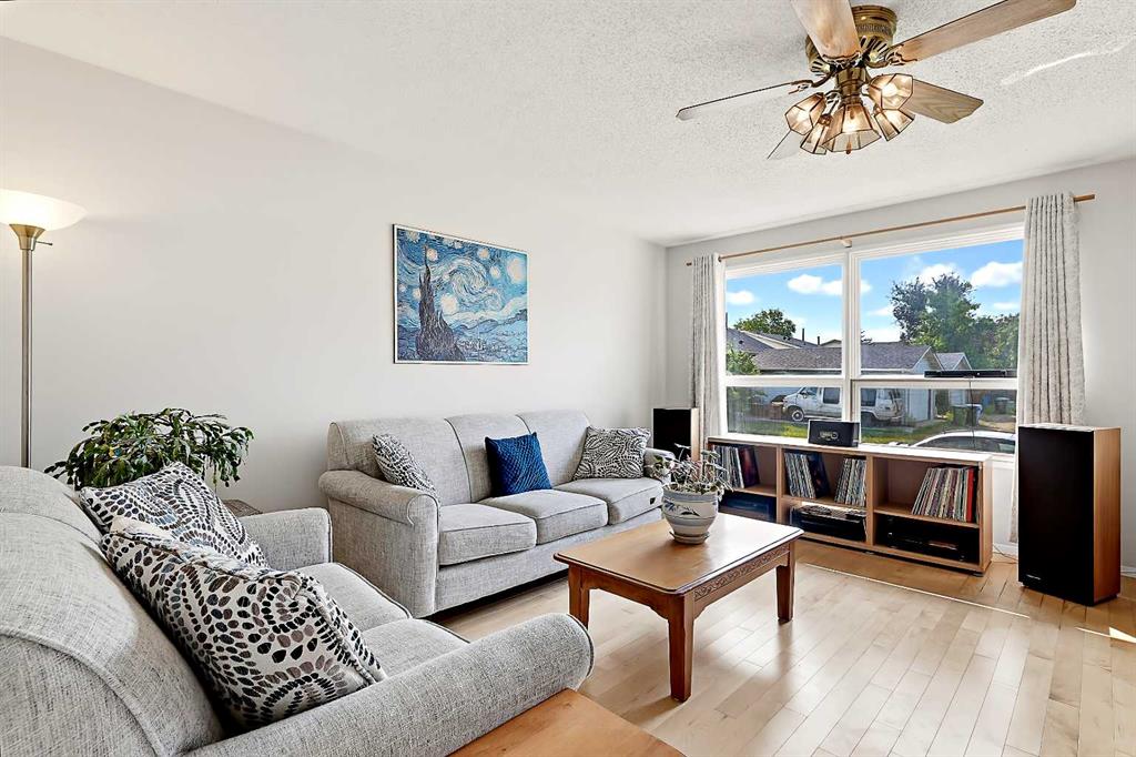 Fifth View of 40 River Valley Crescent SE, Riverbend, Calgary, Alberta, T2C 3J8
