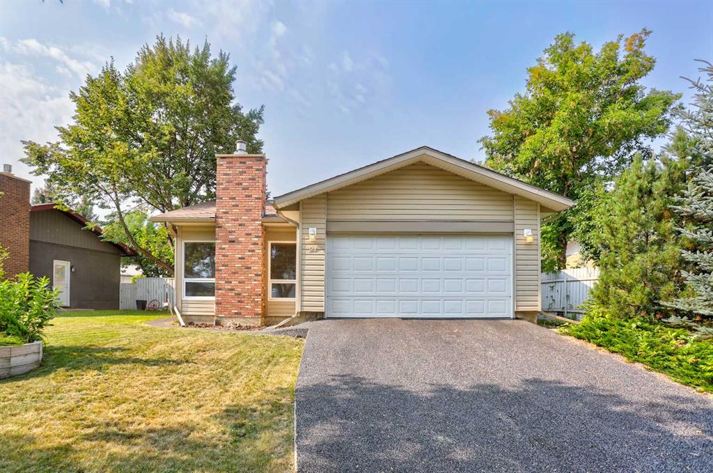 94 Meadowlark Boulevard , A2338795, Alberta,