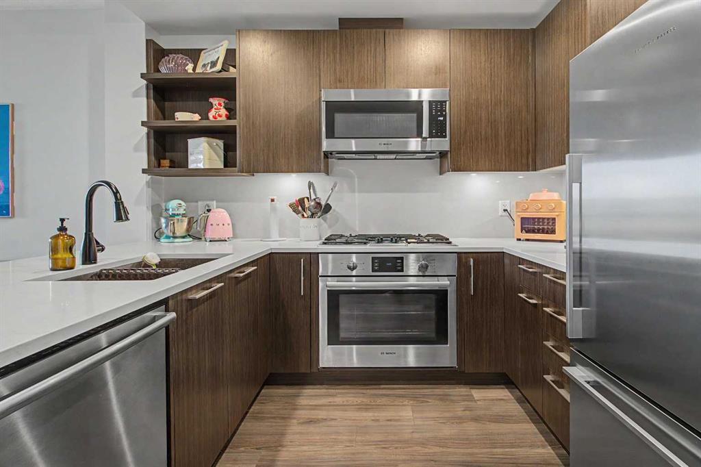 Fifth View of 422, 88 9 Street NE, Bridgeland/Riverside, Calgary, Alberta, T2E 4E1