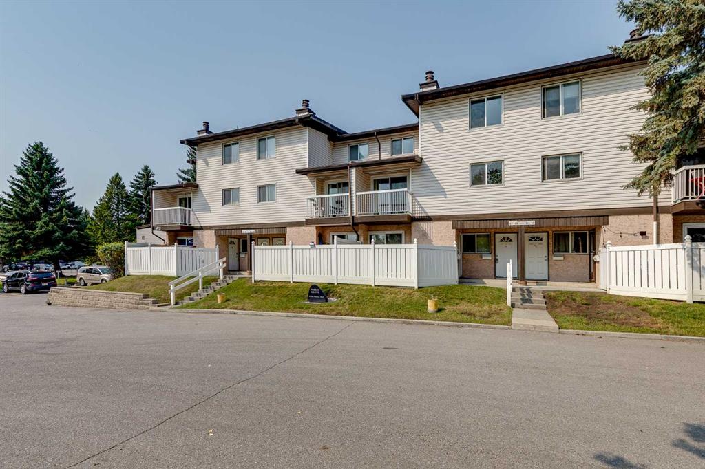 65, 3705 Fonda Way SE, A2338848, Alberta,