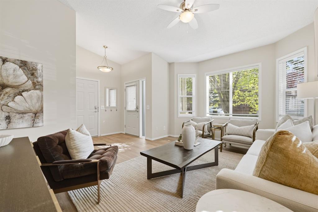 Fifth View of 42 Prestwick Pond Terrace SE, McKenzie Towne, Calgary, Alberta, T2Z 3Z8