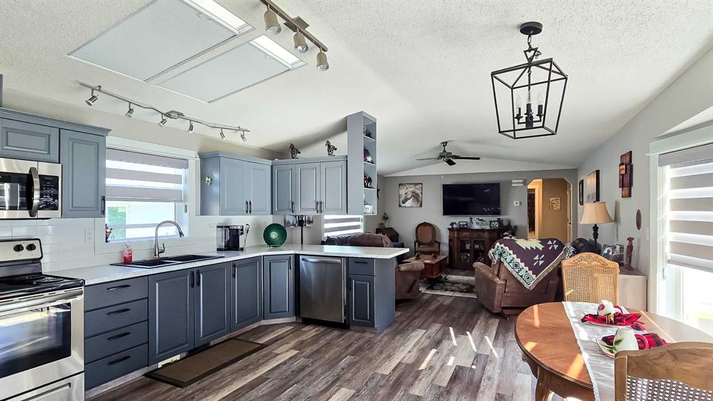 Fourth View of 2344 Danielle Drive , Davenport, Red Deer, Alberta, T4R 2Z8