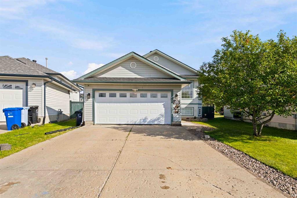 Third View of 104 DICKEY Bay , Timberlea, Fort McMurray, Alberta, T9K 2L4