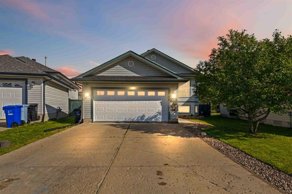 Fourth View of 104 DICKEY Bay , Timberlea, Fort McMurray, Alberta, T9K 2L4