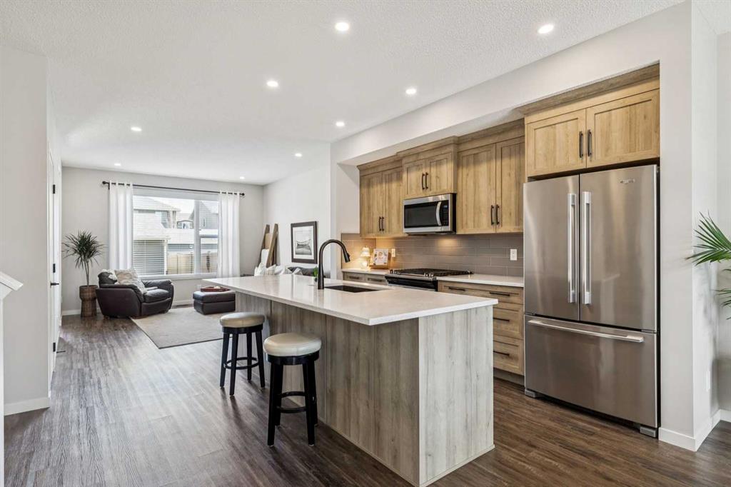 MLS® listing #115124146 for sale located at 43 Willow Crescent 