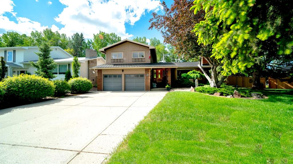 152 Mapleburn Drive SE, A2338995, Alberta,