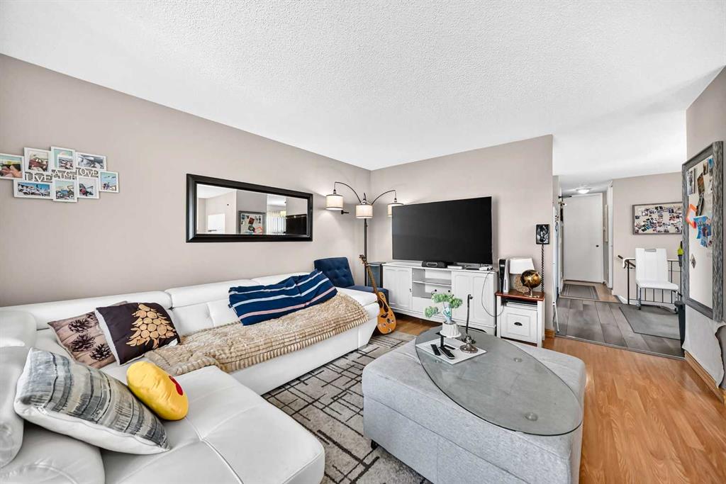 Fifth View of 39 Aberdare Way NE, Abbeydale, Calgary, Alberta, T2A 6T6