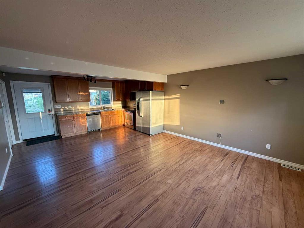 Fourth View of 126 3rd Street W, NONE, St. Walburg, Saskatchewan, S0M 2T0
