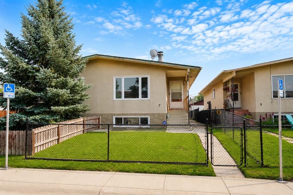Second View of 7 Dovercliffe Way SE, Dover, Calgary, Alberta, T2B 1W5