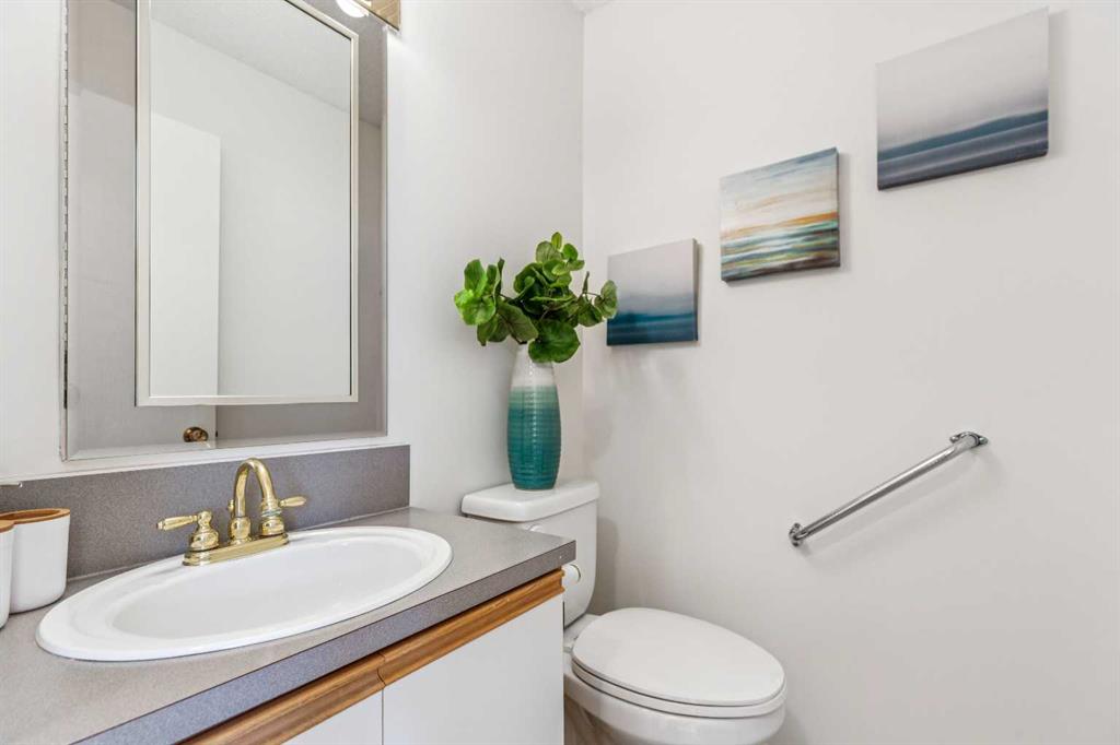 Fourth View of 41, 999 Canyon Meadows Drive SW, Canyon Meadows, Calgary, Alberta, T2W 2S6