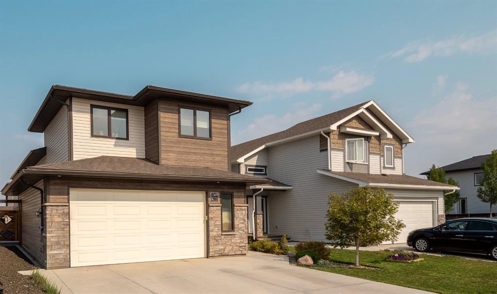 Third View of 1369 Pacific Circle W, Garry Station, Lethbridge, Alberta, T1J 5V3