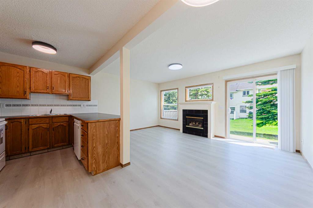Fifth View of 88 Country Hills Villas NW, Country Hills, Calgary, Alberta, T3K 4S8