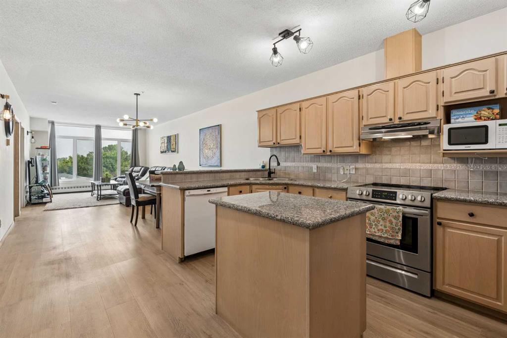 Fourth View of 401, 103 10 Avenue NW, Crescent Heights, Calgary, Alberta, T2M 0B4
