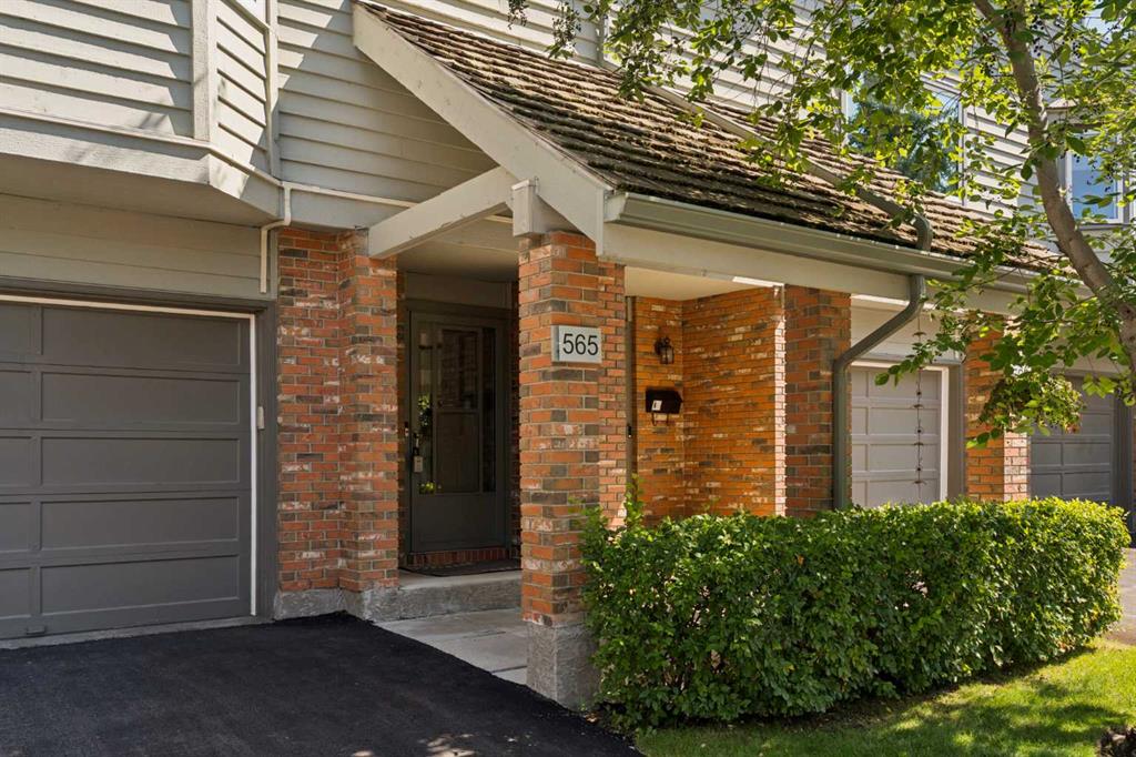 Main View of 565 Point Mckay Grove NW, Point McKay, Calgary, Alberta, T3B 5C4