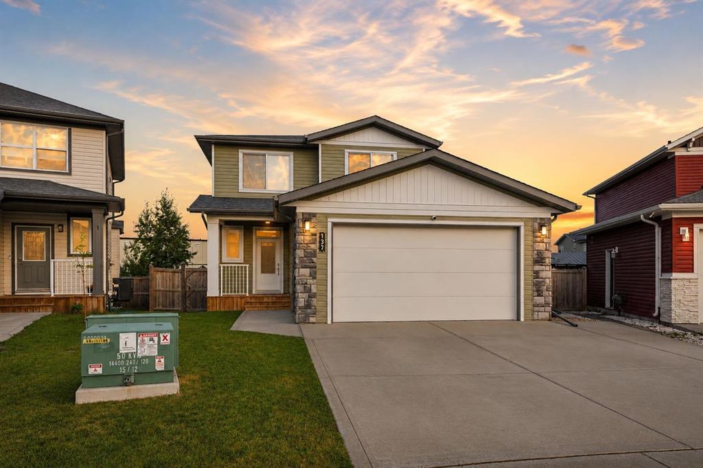 137 Hampton Crescent , A2339258, Alberta,