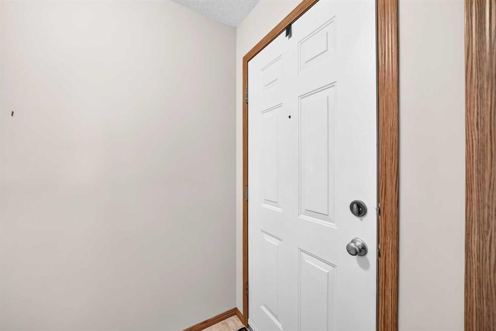 Fourth View of 20 Everstone Place SW, Evergreen, Calgary, Alberta, T2Y 4H9