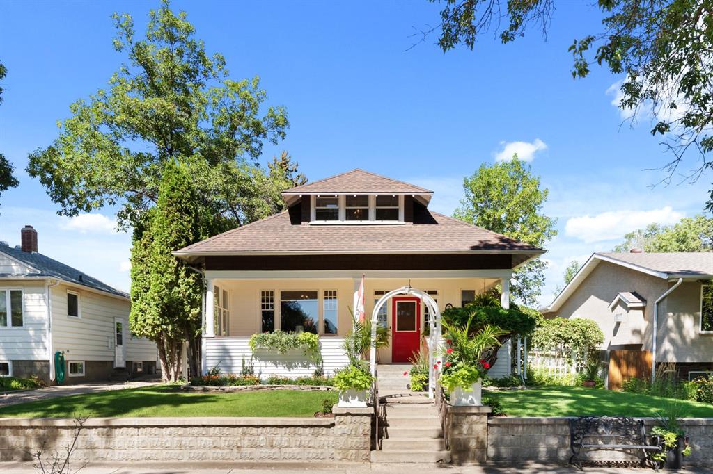 72 4 Street SE, A2339321, Alberta,