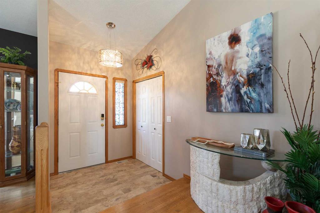 Fifth View of 97 Stanfield Way SE, SE Southridge, Medicine Hat, Alberta, T1B4J4