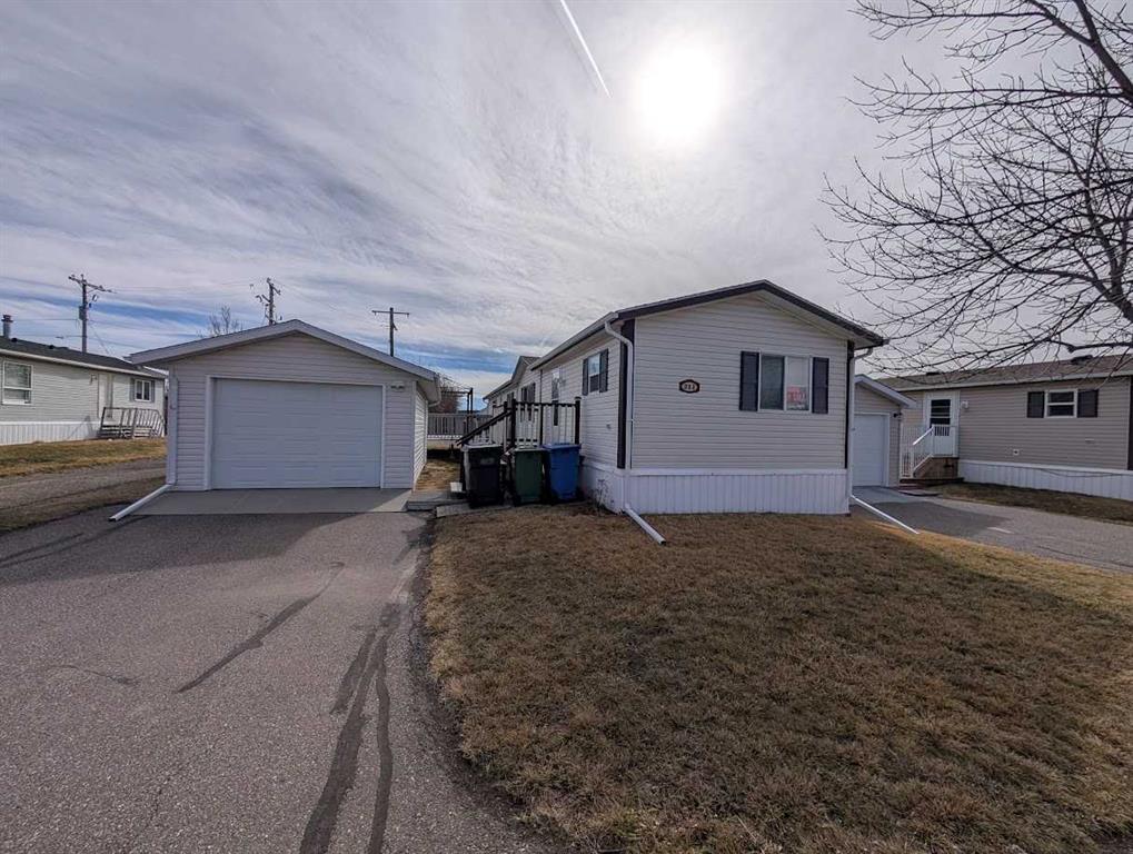 211 Railway Avenue , A2339336, Alberta,