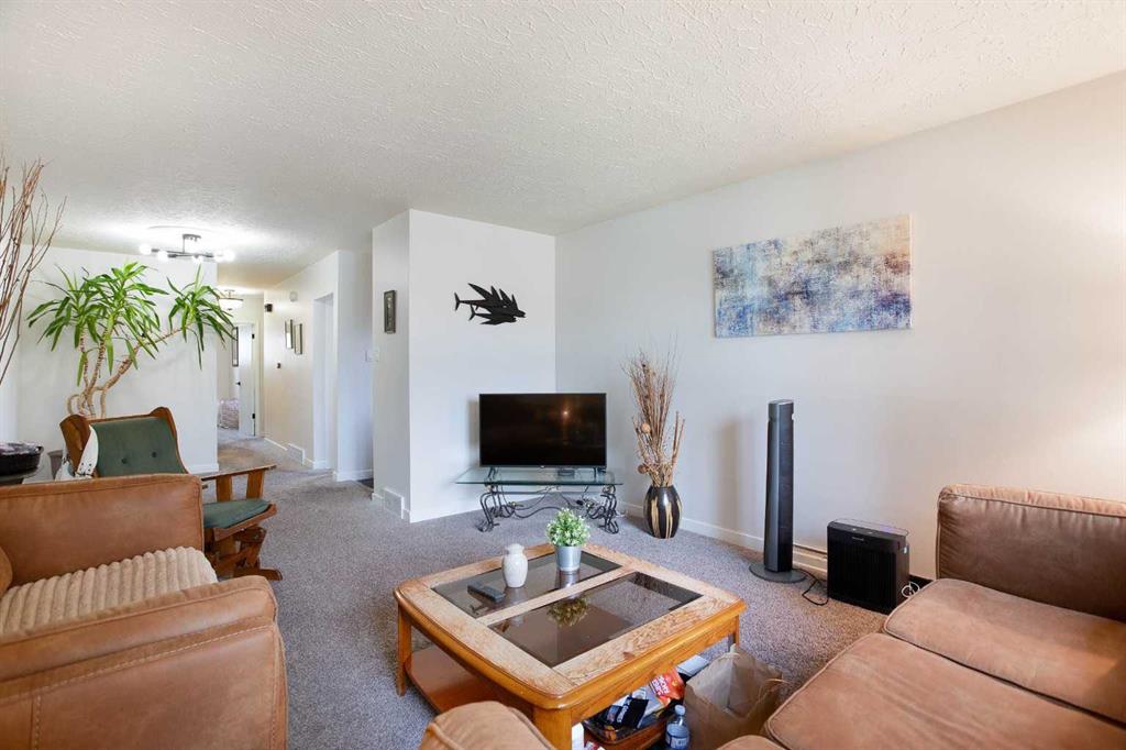 Fifth View of 3222/3224 14 Street NW, Rosemont, Calgary, Alberta, T2K1H8