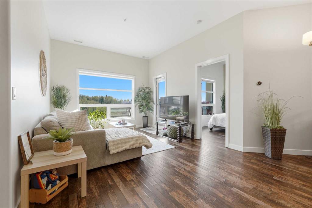 Fourth View of 406, 5110 36 Street , South Hill, Red Deer, Alberta, T4P 0T2