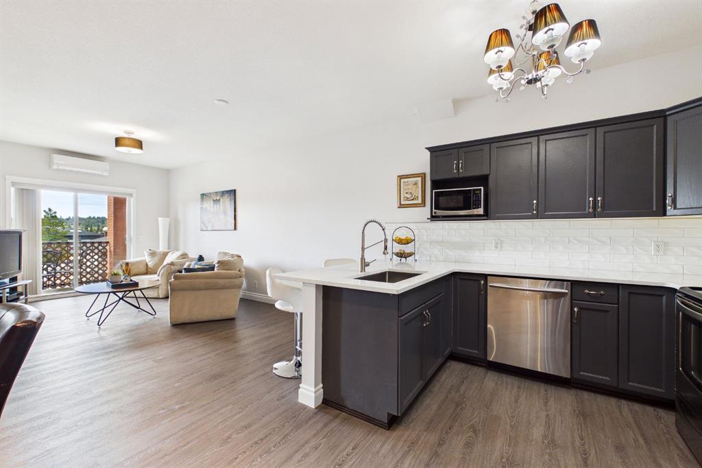 Fifth View of 303, 2134 Kensington Road NW, West Hillhurst, Calgary, Alberta, T2N 3R7