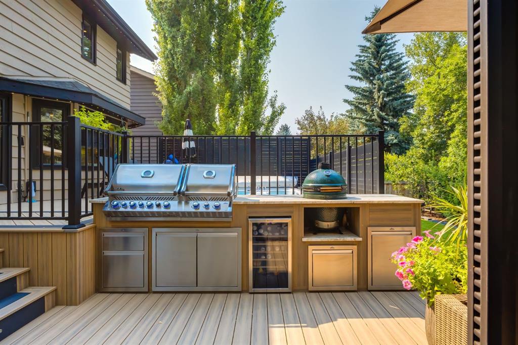 Fifth View of 191 Canterville Drive SW, Canyon Meadows, Calgary, Alberta, T2W 3X9