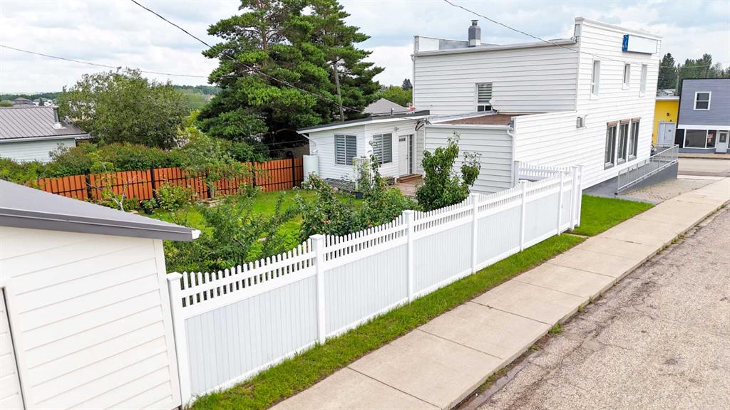 2124 20 Street , A2339419, Alberta,