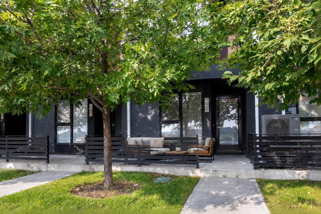 Third View of 3529 69 Street NW, Bowness, Calgary, Alberta, T3B 6E8