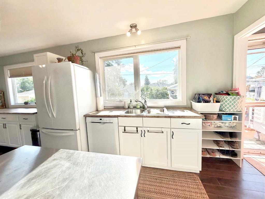 Fourth View of 4704 53 Street , Downtown West, Stettler, Alberta, T0C 2L2