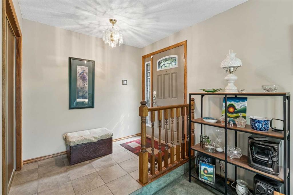 Fifth View of 44 Mckinley Rise SE, McKenzie Lake, Calgary, Alberta, T2Z 1W1