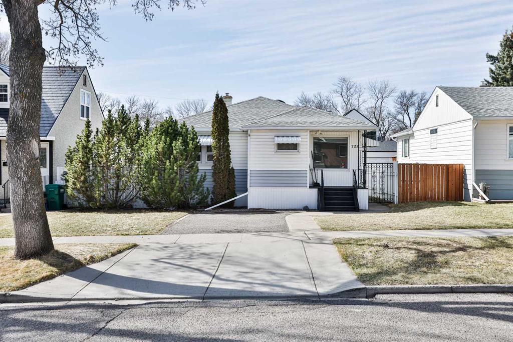 Second View of 722 20 Street S, Victoria Park, Lethbridge, Alberta, T1J 3J4
