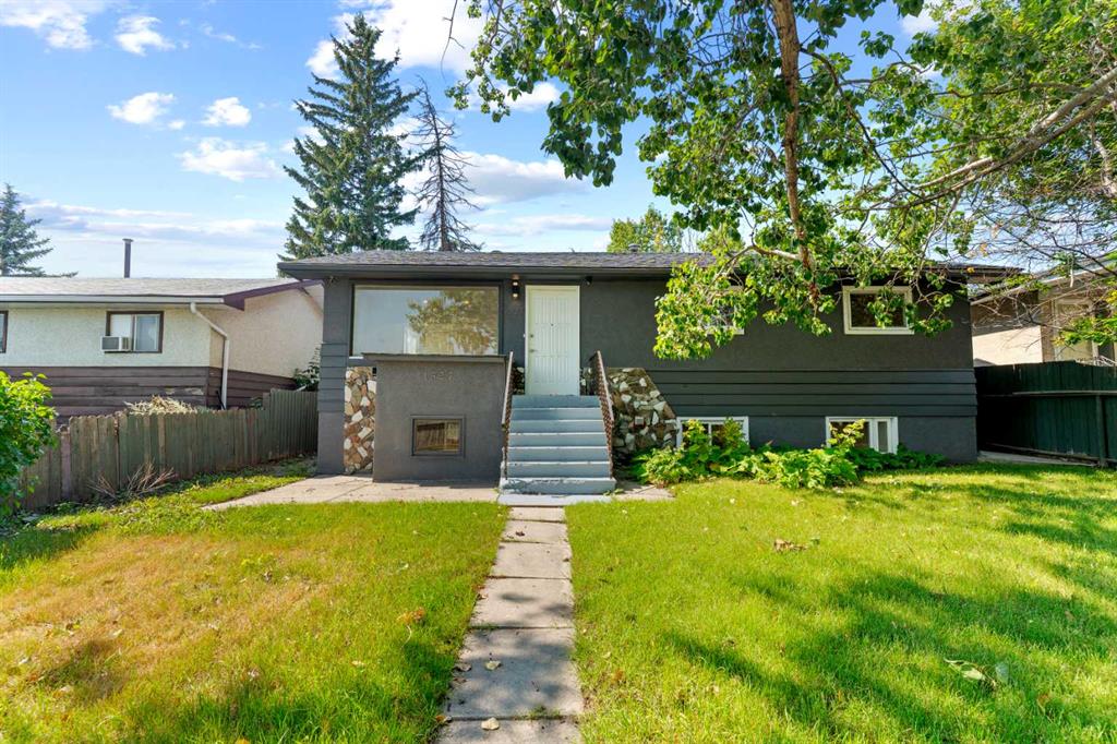 Fourth View of 1527 52 Street SE, Forest Lawn, Calgary, Alberta, T2A 1T9