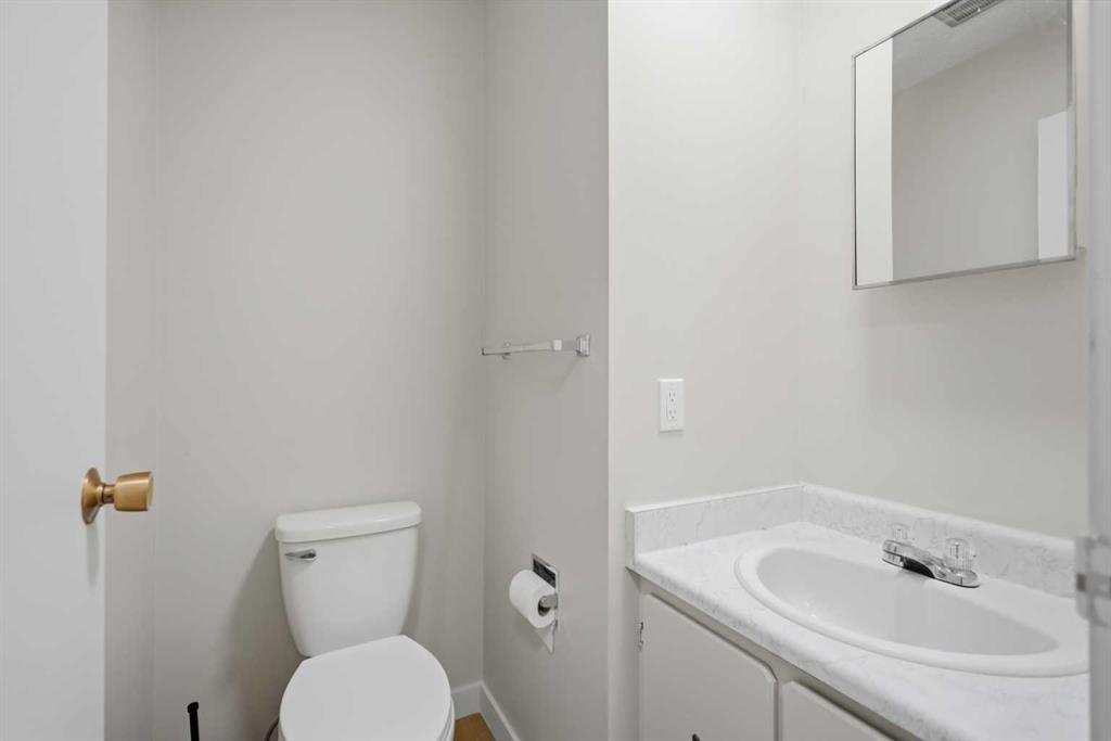 Fifth View of 82, 5935 63 Street , Highland Green, Red Deer, Alberta, T4N 6C1