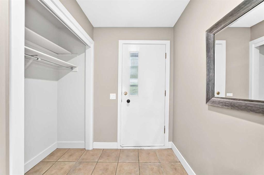 Fifth View of 84 Brae Glen Lane SW, Braeside, Calgary, Alberta, T2W 1B6