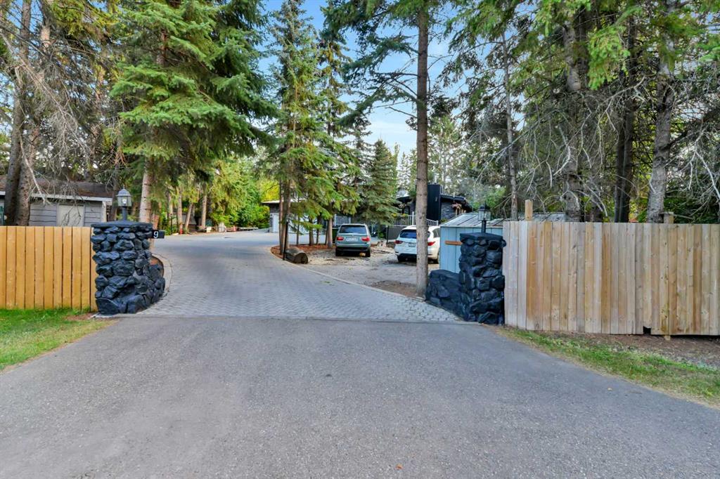 9 Cronquist Close , A2339581, Alberta,