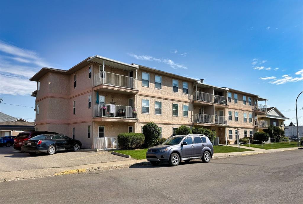202, 5026 49 Street , A2339592, Alberta,