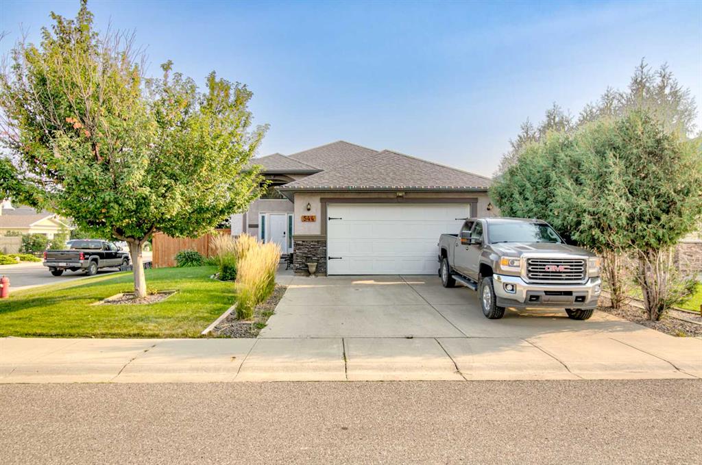 Third View of 544 Couleesprings Crescent S, Southgate, Lethbridge, Alberta, T1K 5R3